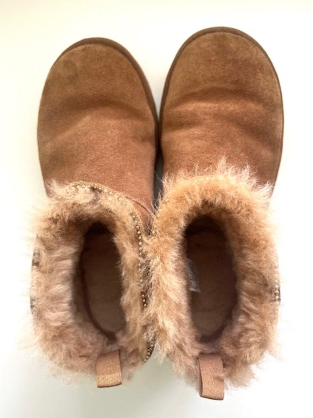 Rare! Ugg Classic Ultra Mini Chestnut Boots with Gold Stud Detail | Size 7 - Picture 6 of 9